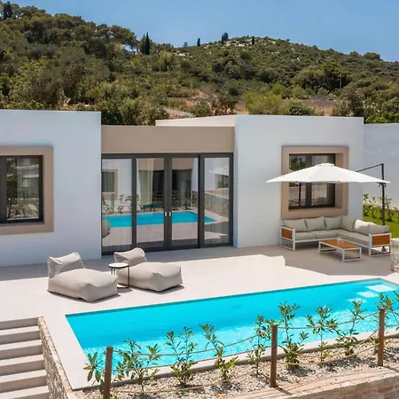 Luxurious In *