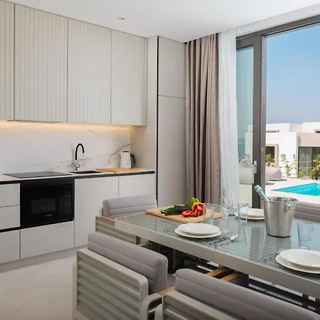 Luxurious In *